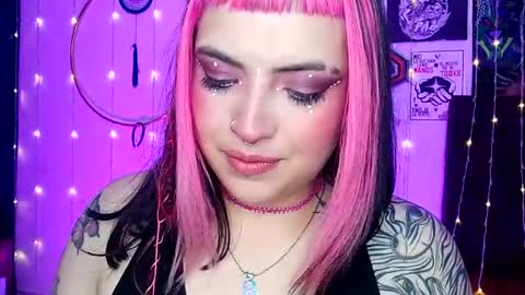 Snapshot of luna_ray420 chatting on February 4, 9:10 pm MISS LUNA online show from February 4, 9:10 pm