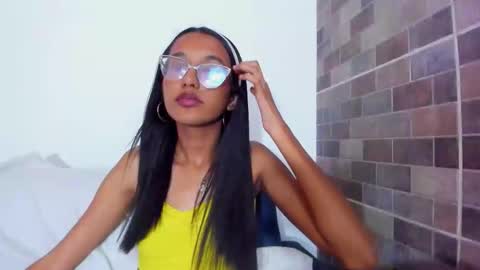 luna_valen online show from December 13, 7:53 pm