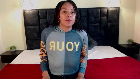 luna online show from March 12, 7:05 pm