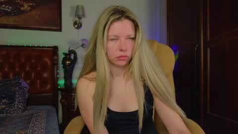 Luna Rishi online show from April 19, 6:13 am