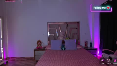 LUNA ROSE online show from April 14, 3:06 am