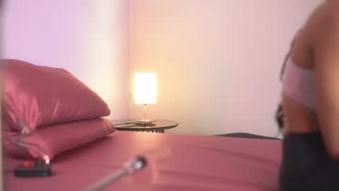 lupe online show from March 21, 7:52 pm