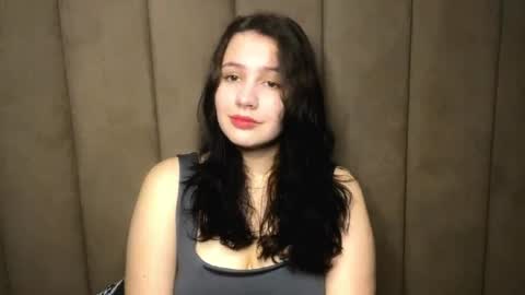 Lora online show from April 9, 11:15 am