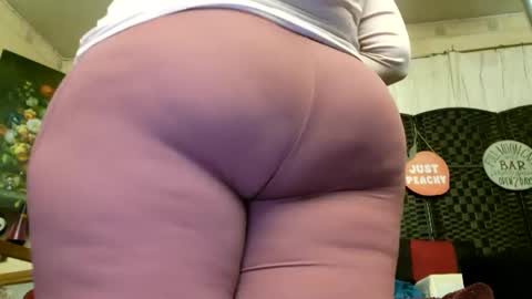 .Clarissa. Follow me on Instagram   miss buns  online show from February 26, 9:01 am