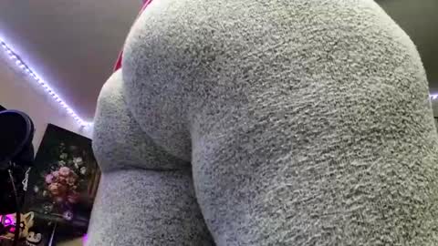 .Clarissa. Follow me on Instagram   miss buns  online show from January 19, 3:29 am