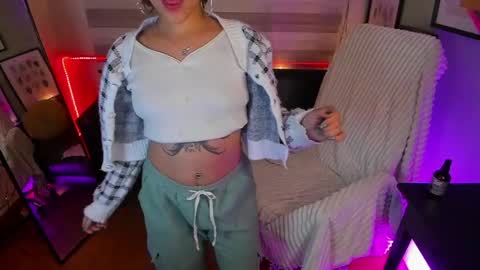 Luci   online show from May 8, 1:58 pm