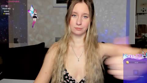 LusyaGreenberg online show from December 8, 7:43 pm