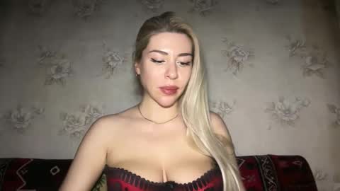 LuxSonyaStar online show from March 12, 8:55 pm