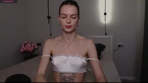 Snapshot of ly_lydia chatting on February 20, 5:01 am ly lydia online show from February 20, 5:01 am