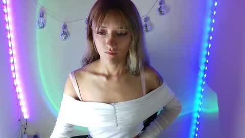 Call me Lia  online show from November 12, 11:03 pm