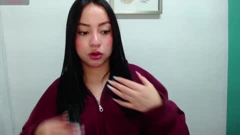 Snapshot of lya_levine chatting on March 3, 1:59 pm Lya online show from March 3, 1:59 pm