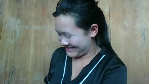 lylymai online show from September 12, 9:18 am