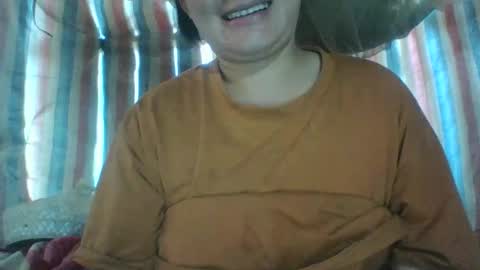 lylymai online show from September 16, 5:59 am