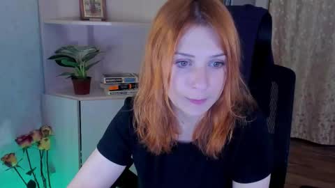 lyssan_xo online show from November 1, 6:01 pm