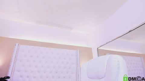 Mackenzie online show from December 2, 4:25 am