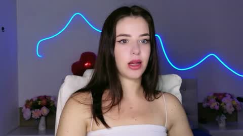 maddieperezz online show from June 23, 6:06 pm