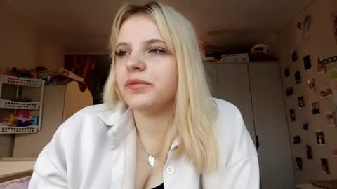 Sabrina online show from May 14, 7:58 am