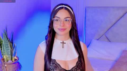 Maddison online show from April 16, 9:39 pm