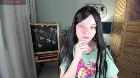 madelaines online show from November 30, 10:08 am