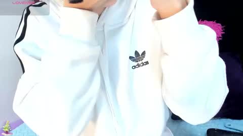 Madelin Clerk online show from December 30, 3:12 pm