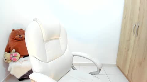 madison montes online show from March 7, 2:24 pm