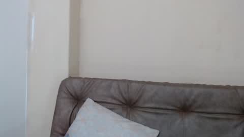 Snapshot of madison_mooney chatting on January 2, 12:46 pm Madison online show from January 2, 12:46 pm