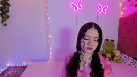 Snapshot of madison_pettis1 chatting on September 9, 2:22 am Madison online show from September 9, 2:22 am