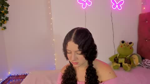 Snapshot of madison_pettis1 chatting on October 22, 4:28 am Madison online show from October 22, 4:28 am