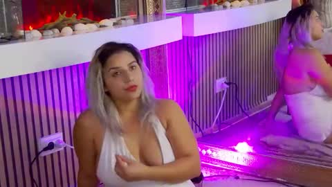 madisonrusso online show from November 17, 9:54 am