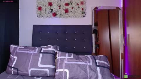 madisonwalkeeer online show from October 14, 5:04 pm