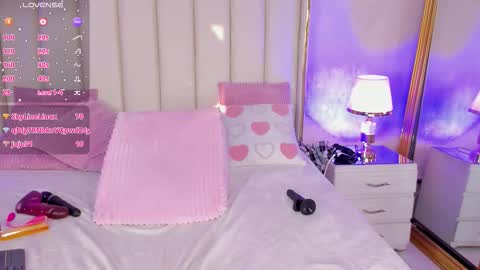 madissonbonny_ online show from March 19, 10:14 pm