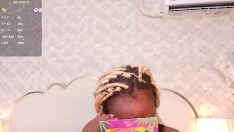 Madisson Lopez online show from November 30, 3:11 am