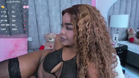 Madisson Lopez online show from February 5, 9:29 pm