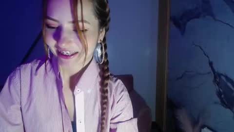Snapshot of mady0619_ch chatting on September 23, 11:52 am Mady online show from September 23, 11:52 am