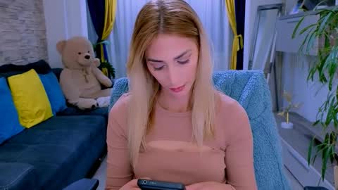 Madye Roberts online show from October 30, 11:17 pm