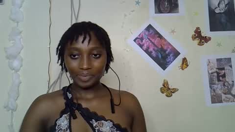 Maee online show from January 12, 7:41 pm