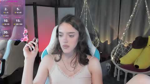 MaeFairy online show from March 11, 10:40 am