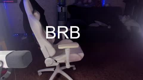 Maevee online show from February 25, 10:26 am