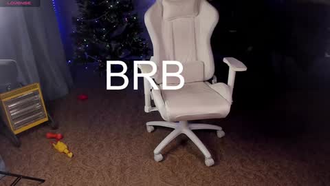 Maevee online show from January 2, 9:54 am