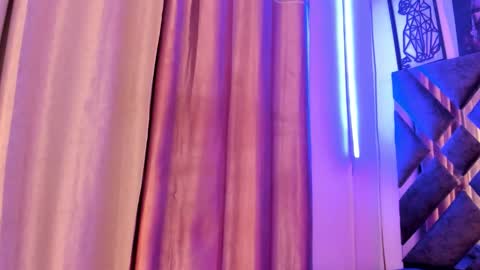 Maggie online show from September 20, 1:53 pm