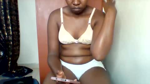 Snapshot of magic_bliss chatting on October 15, 7:05 pm Bliss online show from October 15, 7:05 pm