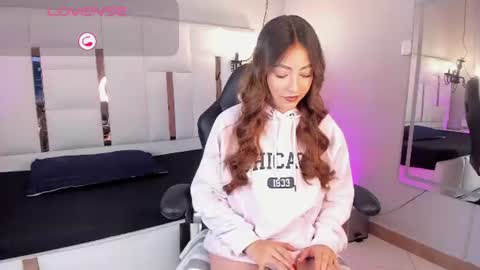 magic_miaa online show from July 3, 1:39 pm
