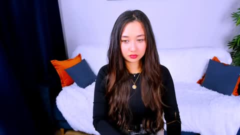 magic_phoenix online show from December 19, 1:40 pm