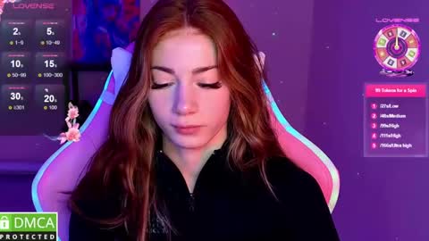 Snapshot of magicladyy chatting on December 24, 7:22 pm Angel online show from December 24, 7:22 pm