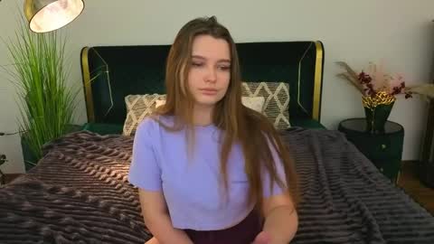 Emily online show from April 15, 6:47 am