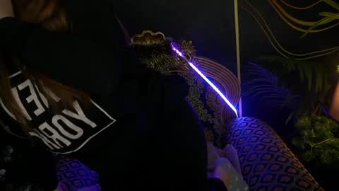 Emily online show from January 17, 2:07 pm