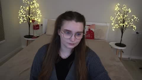 Emily online show from January 6, 2:58 pm