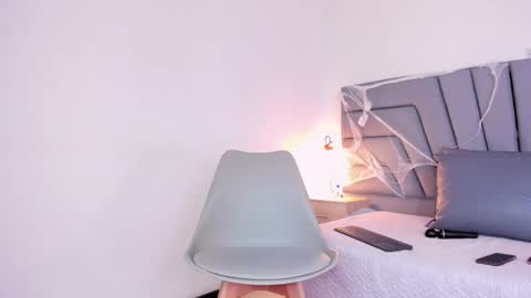 maia_520 online show from October 29, 6:54 pm