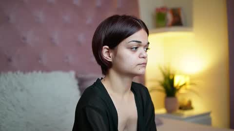  Maia  online show from October 28, 12:05 am