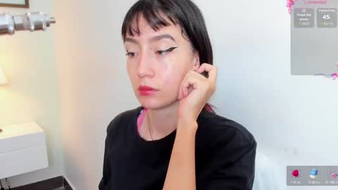 maibys online show from October 5, 4:50 am